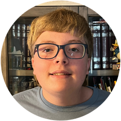 Headshot of Evan Ripple